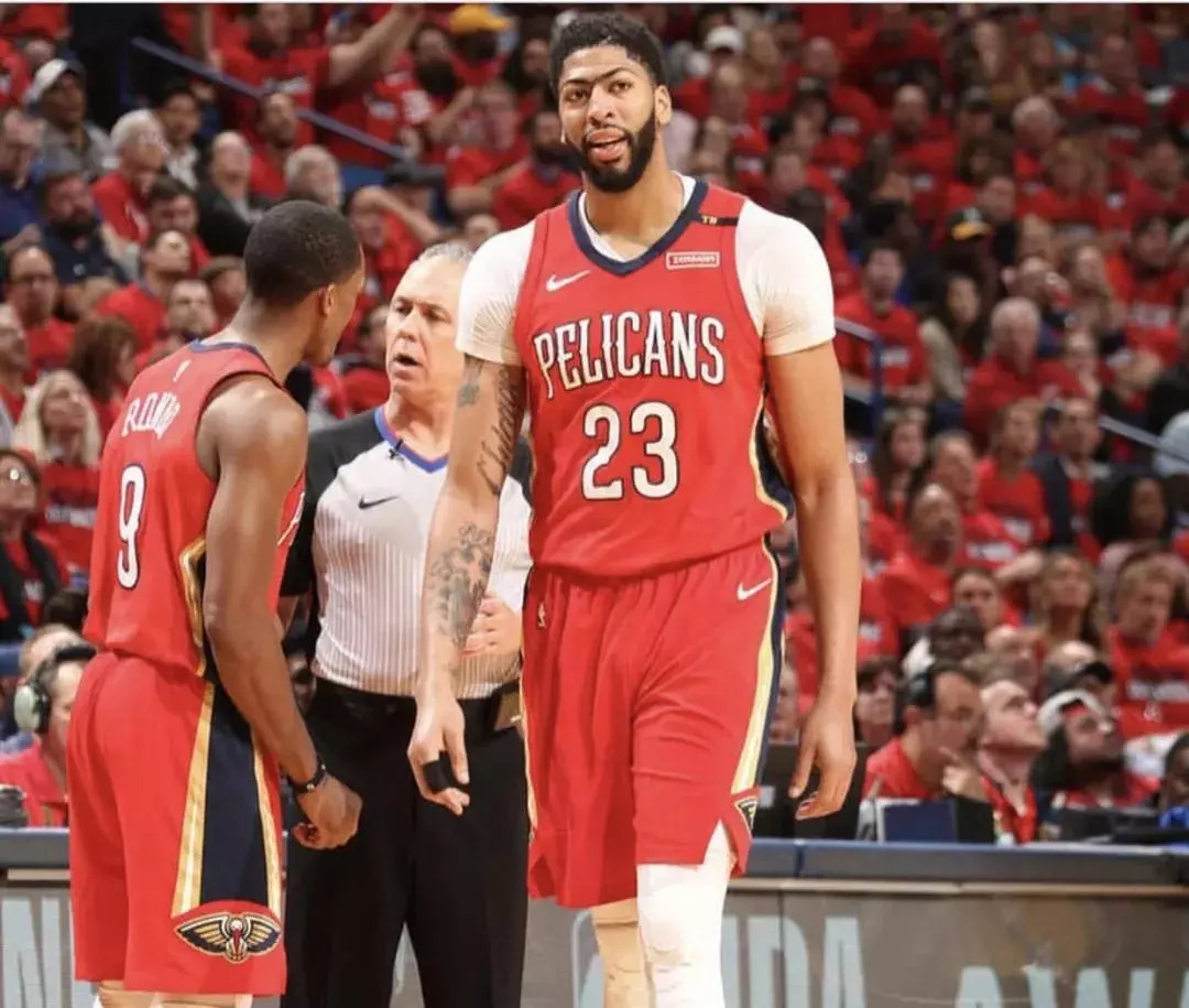 两队展现了 两队展现了