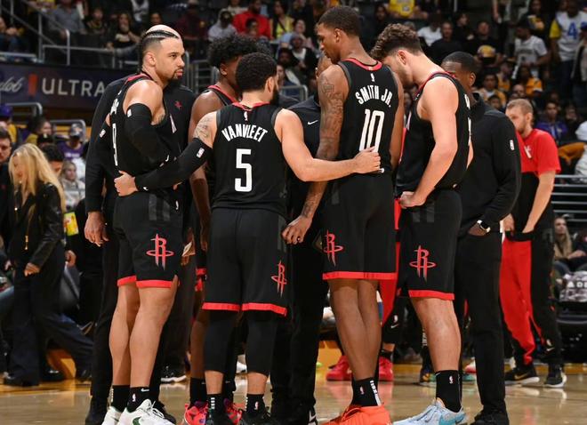 年轻锋线起 年轻锋线起