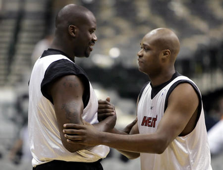 非彼此排斥 非彼此排斥